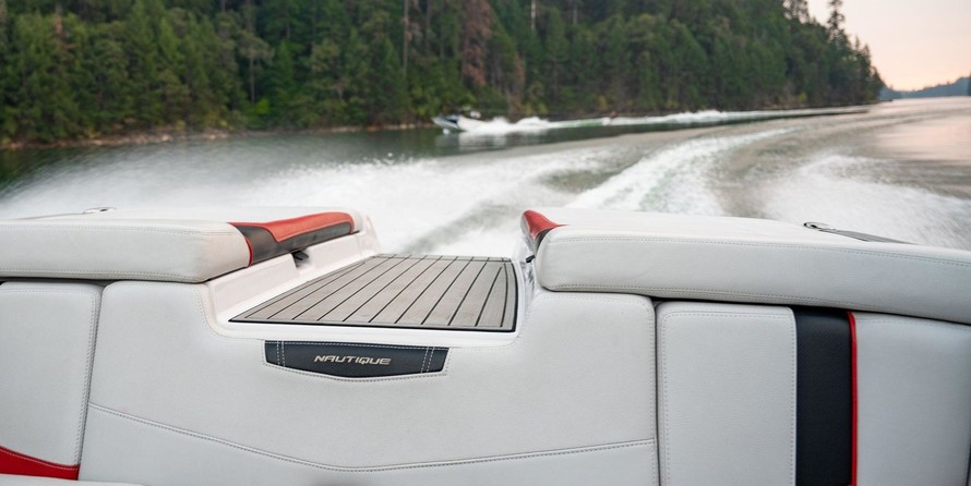Super Air Nautique 210