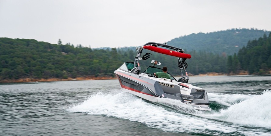 Super Air Nautique 210