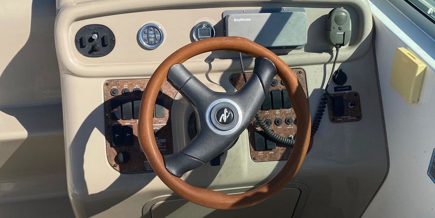 Sea ray 270 sundancer