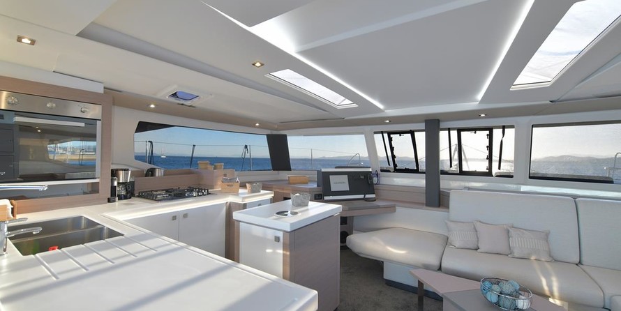 Fountaine Pajot Saona 47