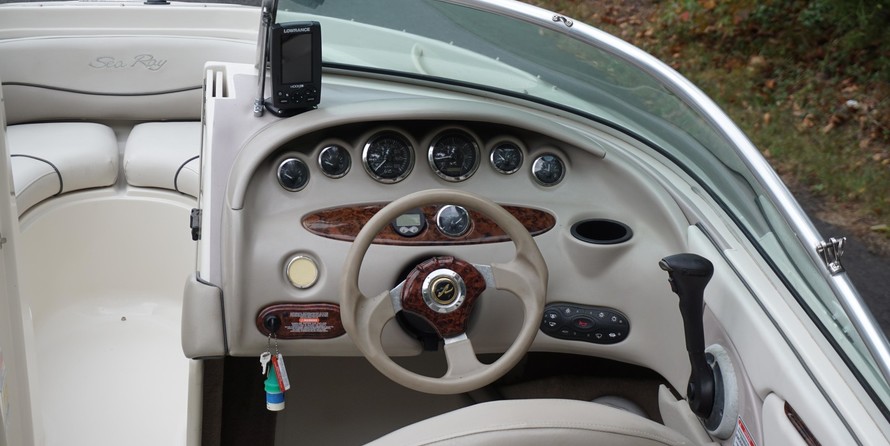 Sea ray 200 select