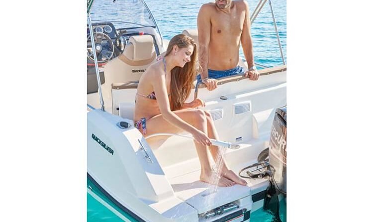 Quicksilver Activ 605 Open