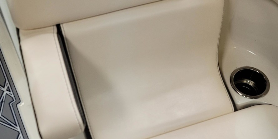 Chaparral 243 Vortex VRX