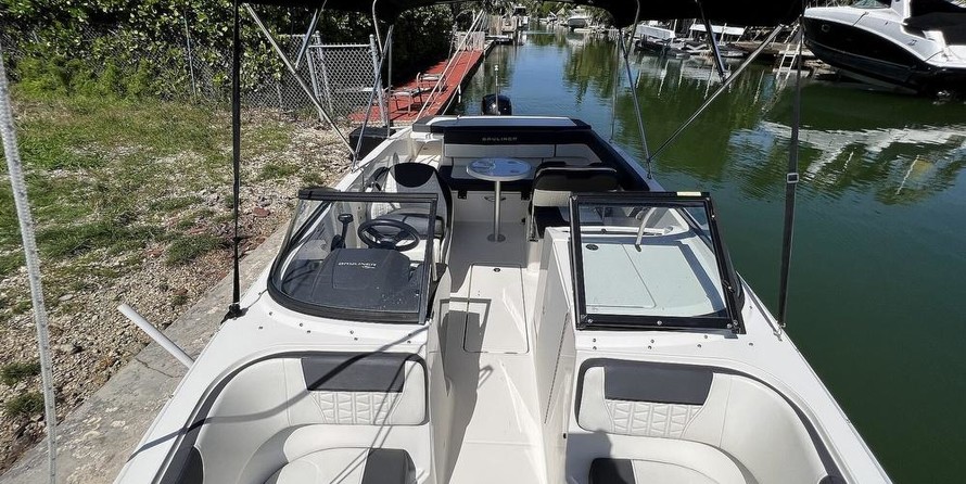 Bayliner VR6 BOWRIDER