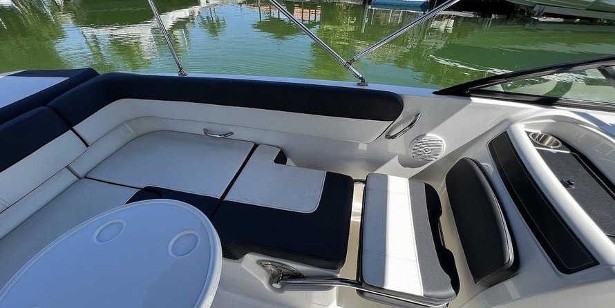 Bayliner VR6 BOWRIDER