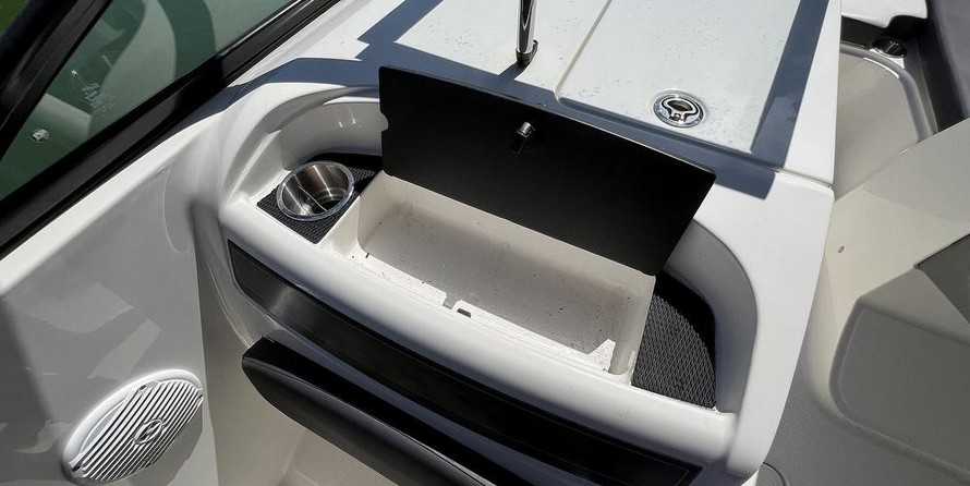 Bayliner VR6 BOWRIDER