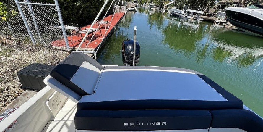 Bayliner VR6 BOWRIDER