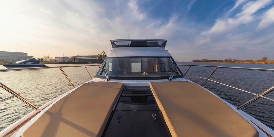 Galeon 360 FLY