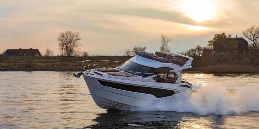 Galeon 360 FLY