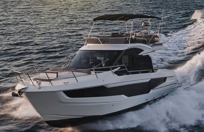 Galeon 400 FLY