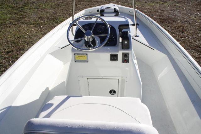 Sea Ray pro 208 bay