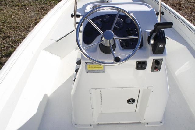 Sea Ray pro 208 bay