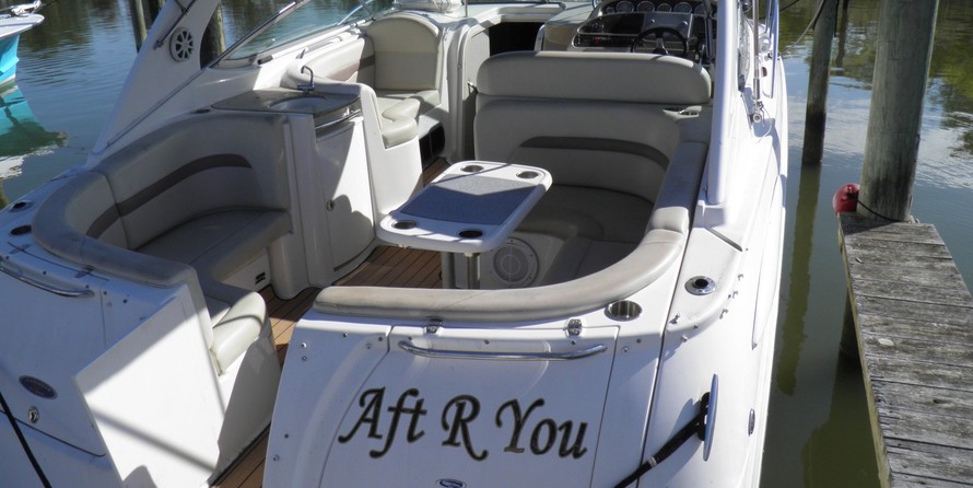 Chaparral 330 Signature