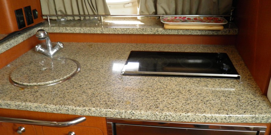 Chaparral 330 Signature