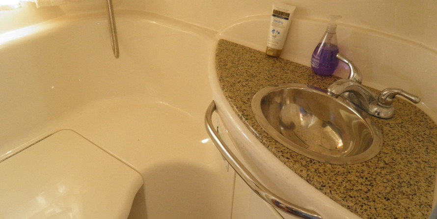 Chaparral 330 Signature