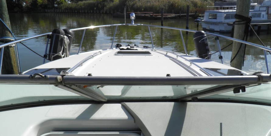 Chaparral 330 Signature