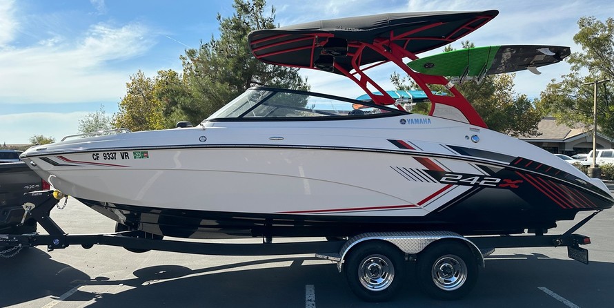 Yamaha 242X E-Series