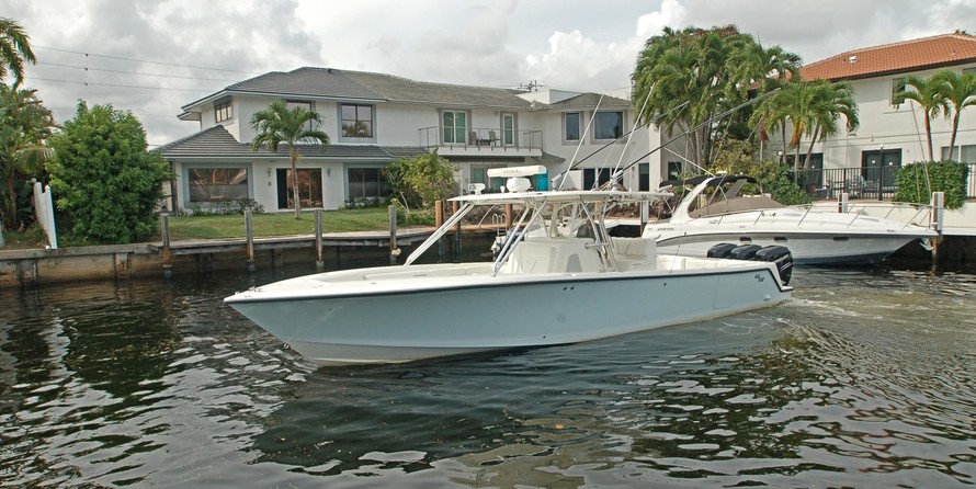 SeaVee 390