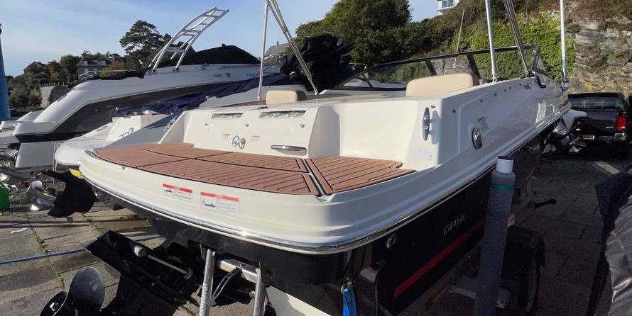 Bayliner VR4 BOWRIDER