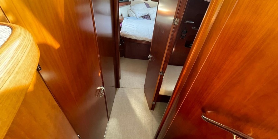 Beneteau Swift Trawler 42