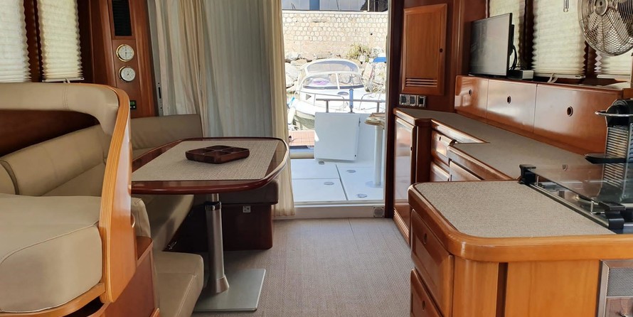 Beneteau Swift Trawler 42