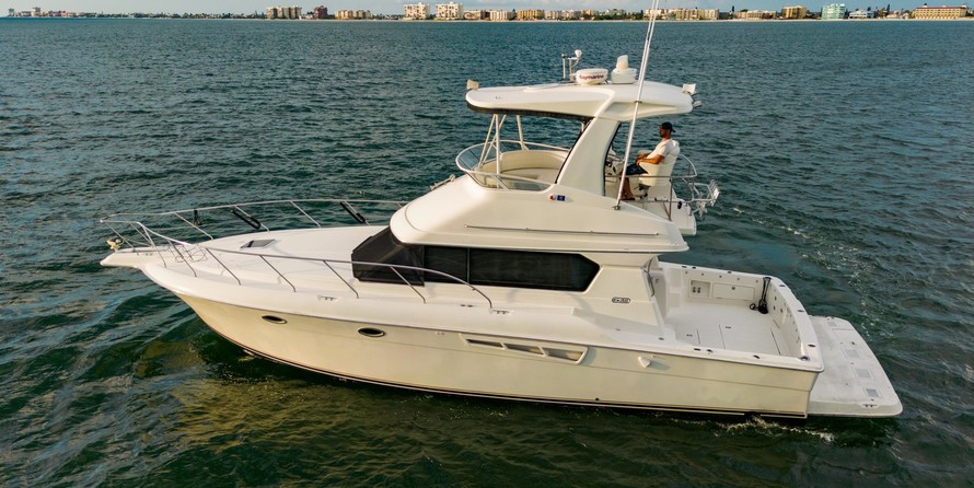 Silverton 42 Convertible