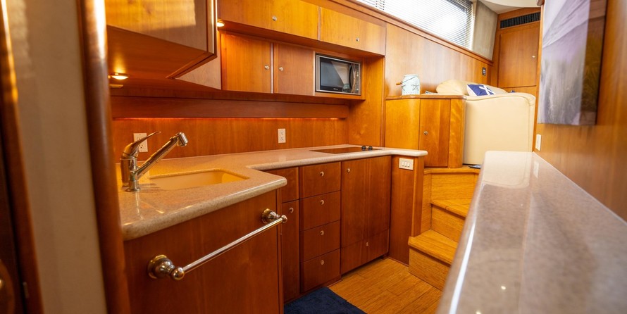 Silverton 42 Convertible