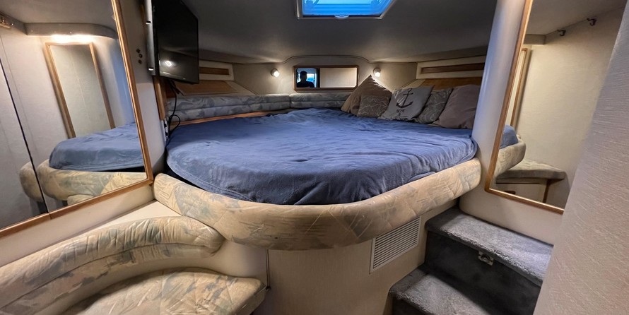 Sea ray 400 express cruiser