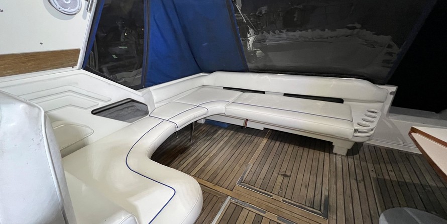 Sea ray 400 express cruiser