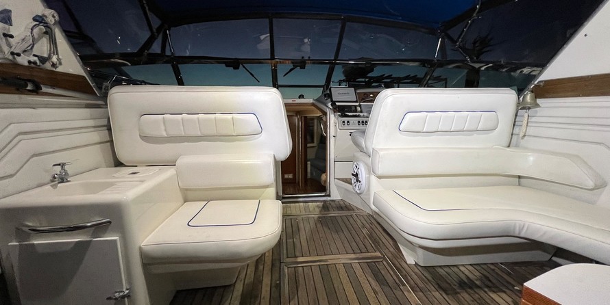 Sea ray 400 express cruiser