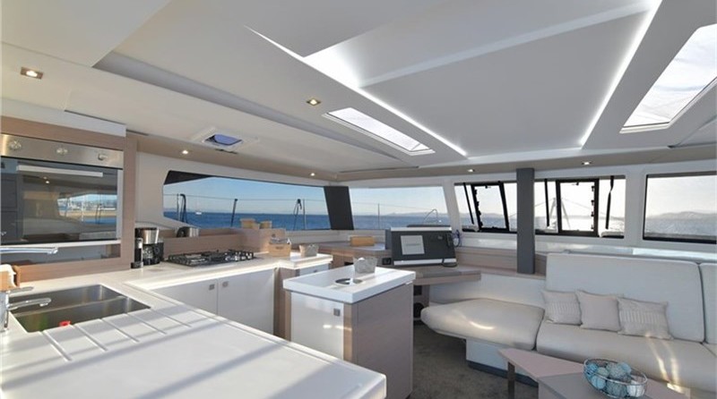 Fountaine Pajot Saona 47