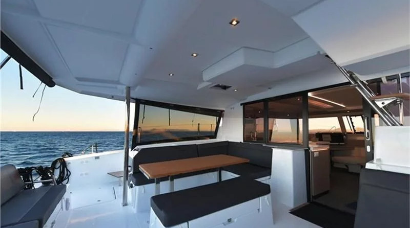 Fountaine Pajot Saona 47