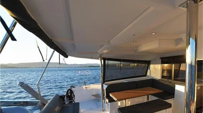 Fountaine Pajot Saona 47