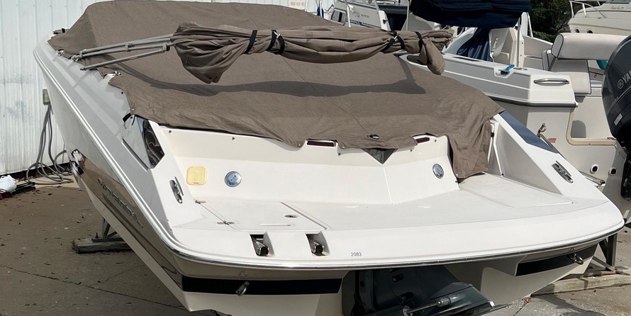 Regal 2200 Bowrider