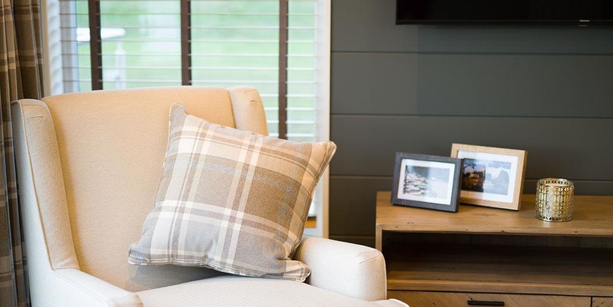 Wide beam narrowboat 65 x 12 hanbury monarch