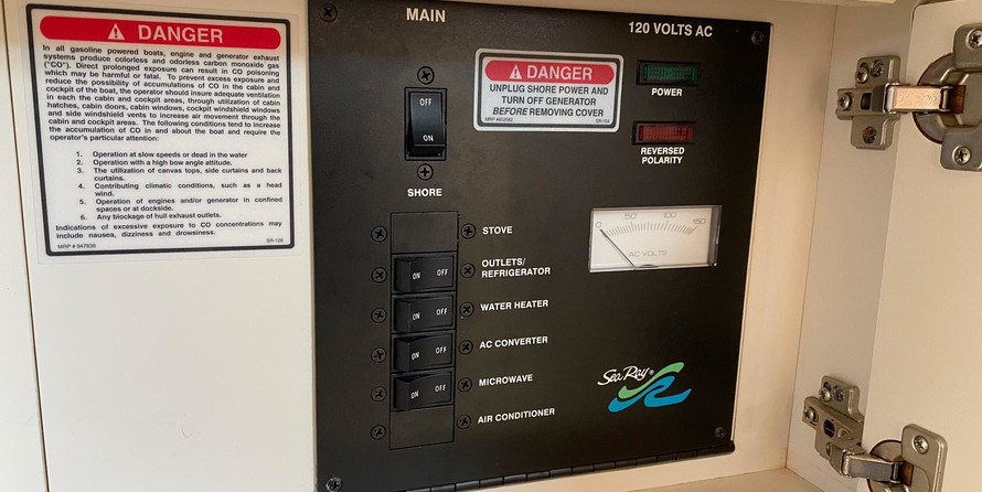 Sea ray 270 sundancer