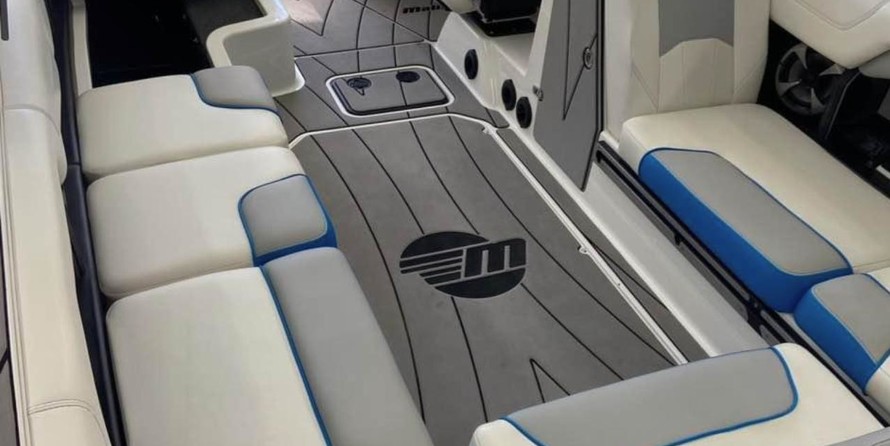 Malibu Wakesetter 25 LSV