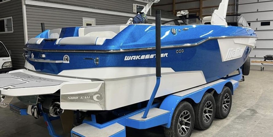 Malibu Wakesetter 25 LSV
