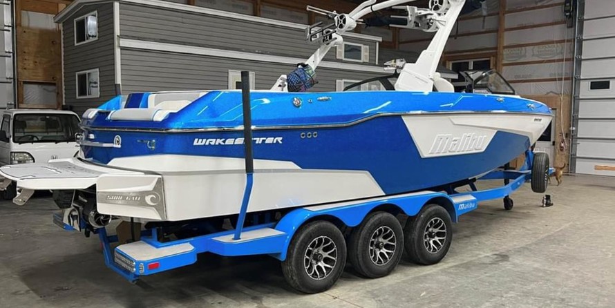 Malibu Wakesetter 25 LSV