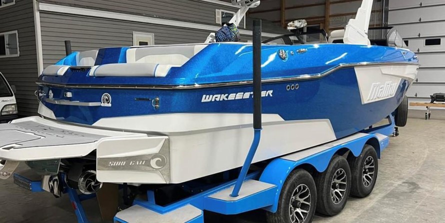 Malibu Wakesetter 25 LSV