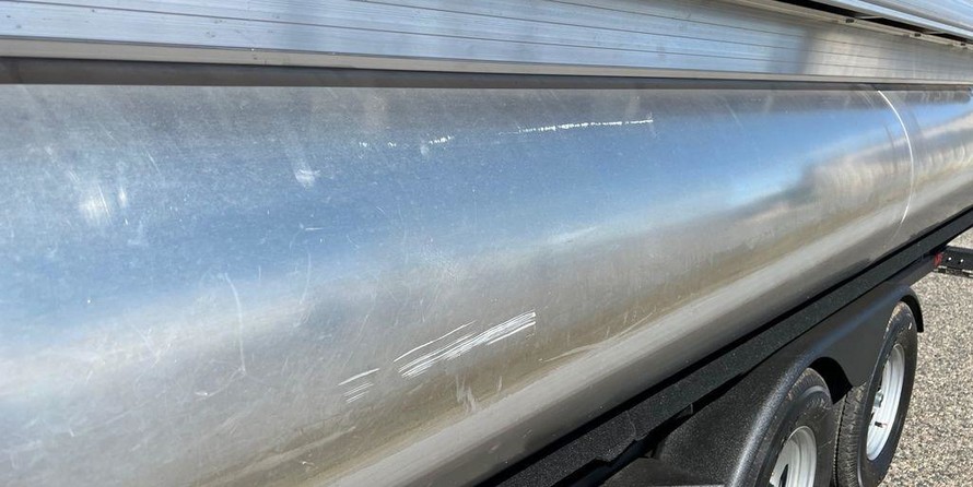 Sun Tracker Fishin Barge 24 XP3