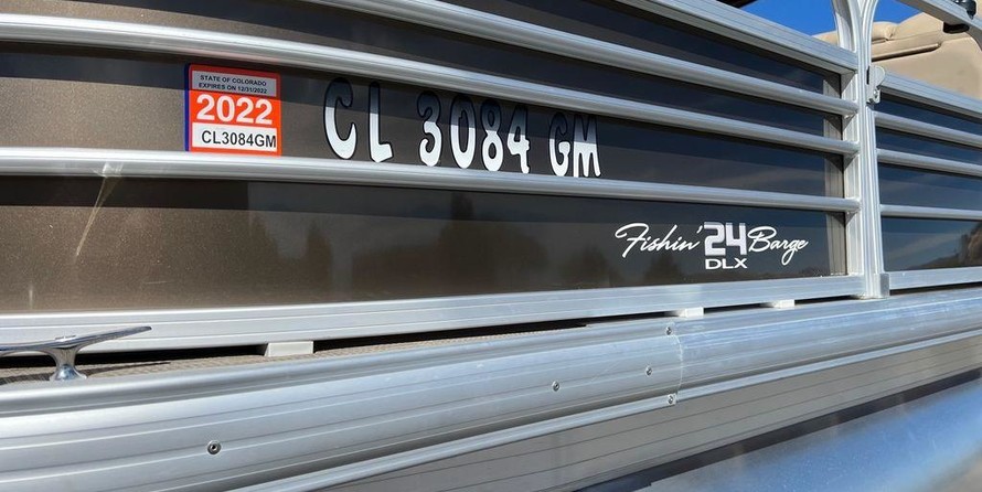 Sun Tracker Fishin Barge 24 XP3