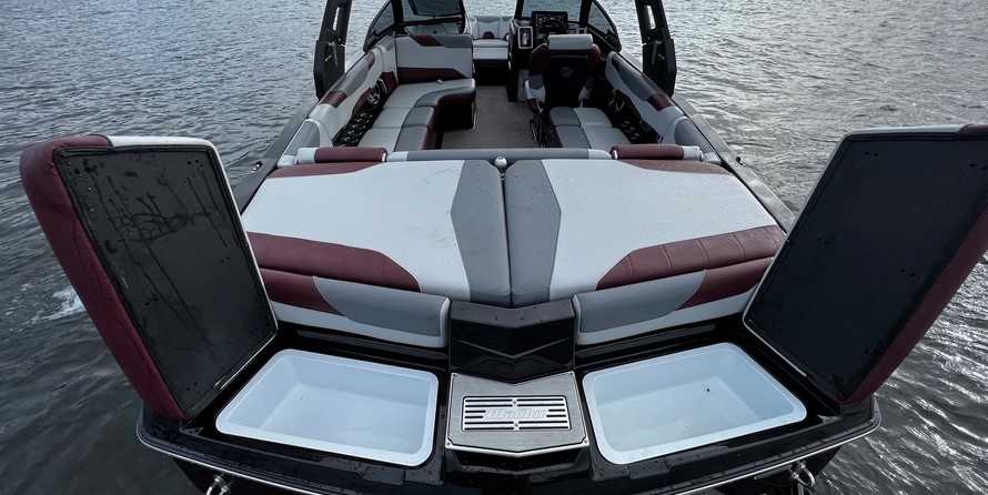Malibu Wakesetter 23 LSV