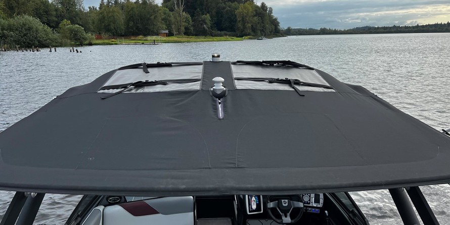Malibu Wakesetter 23 LSV