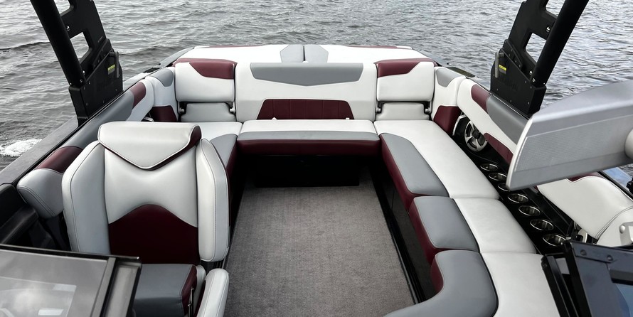Malibu Wakesetter 23 LSV