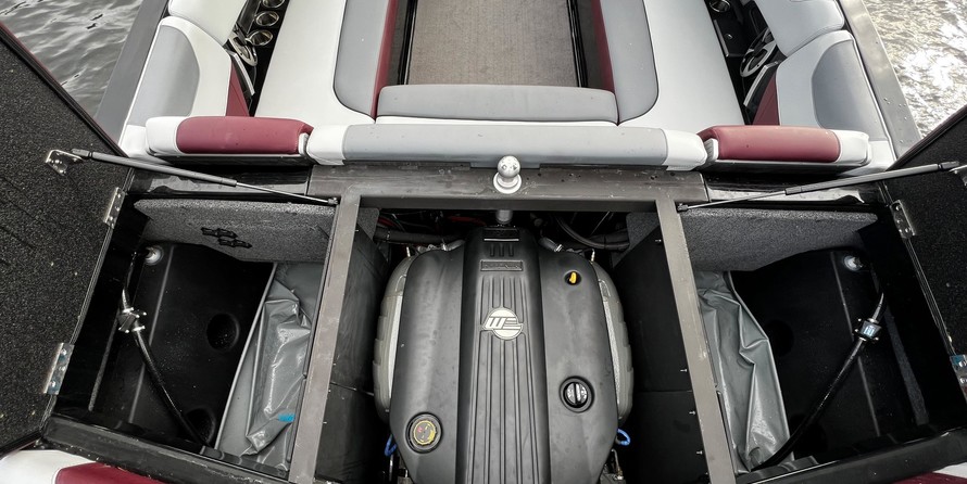 Malibu Wakesetter 23 LSV