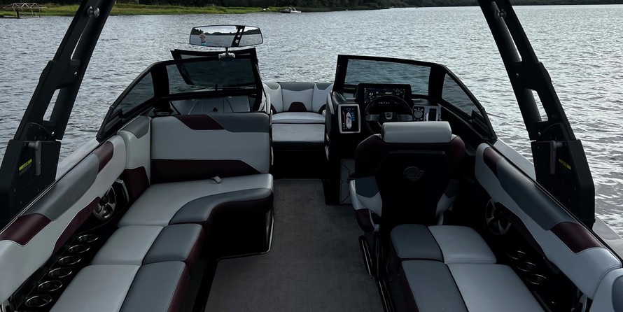 Malibu Wakesetter 23 LSV