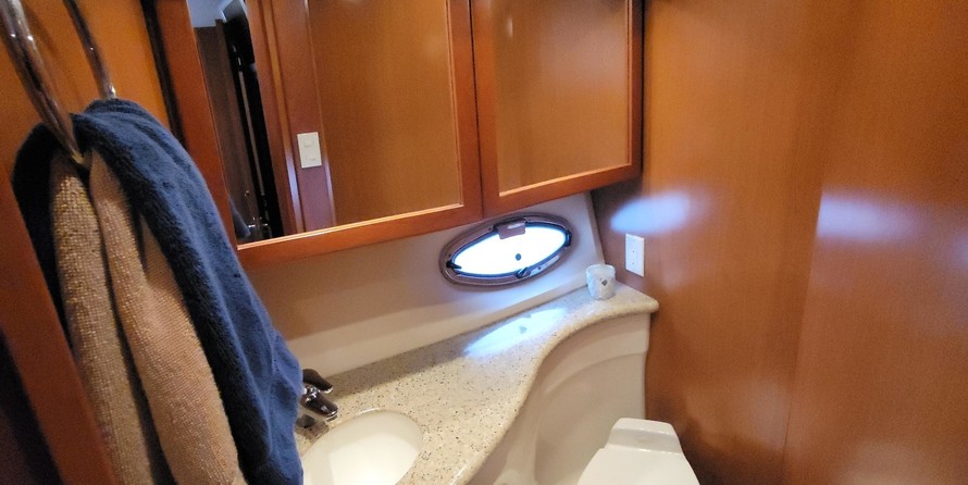 Silverton 43 Sport Bridge