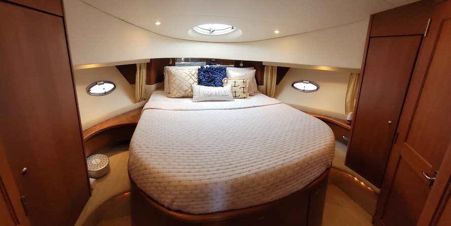 Silverton 43 Sport Bridge