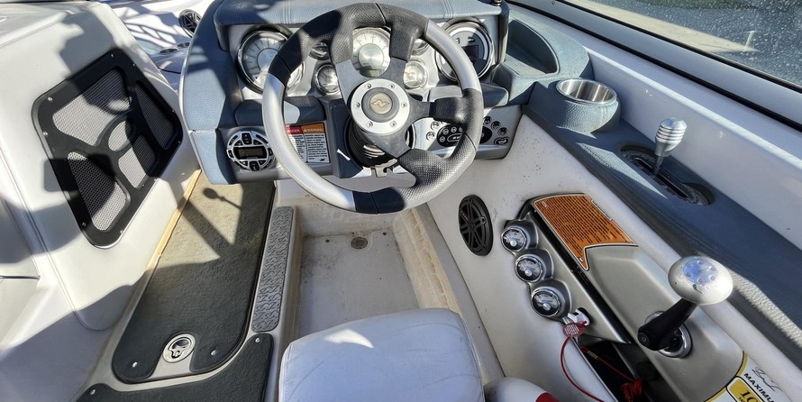 Correct craft air nautique 226 team